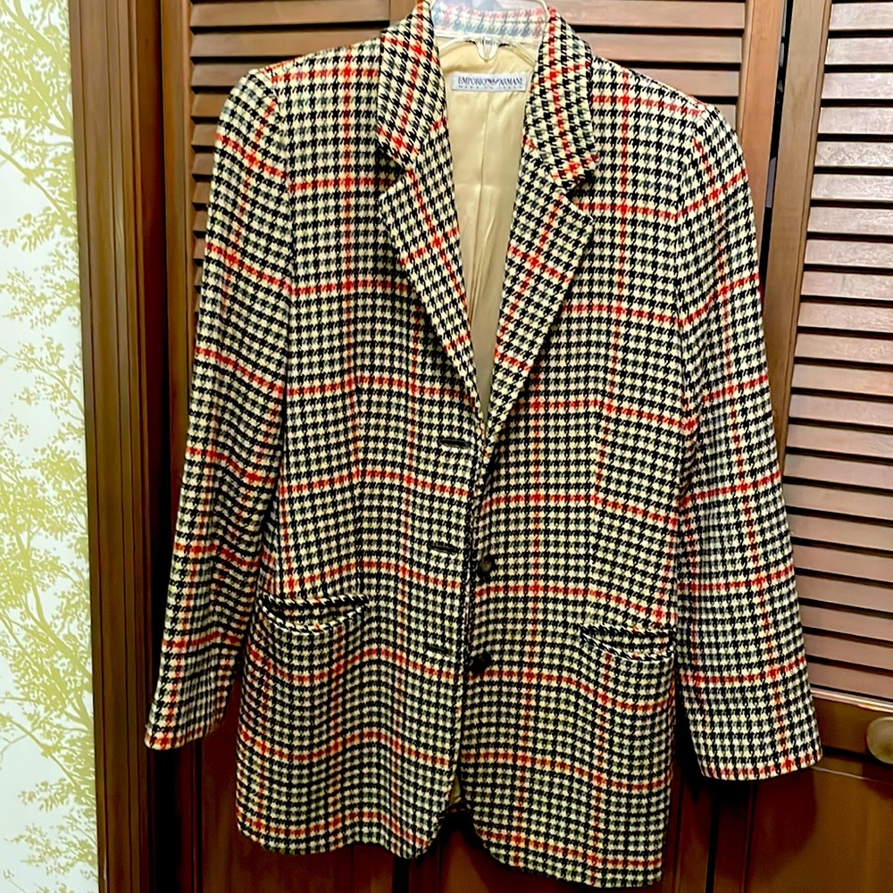 VTG red & black/blue checked Italian wool,pockets. Fine condition.